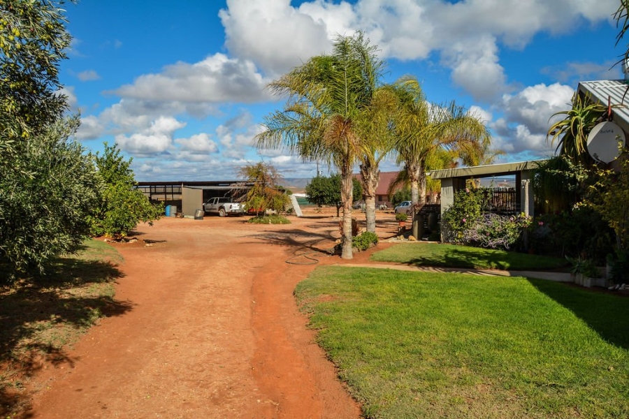  Bedroom Property for Sale in Vredendal Rural Western Cape